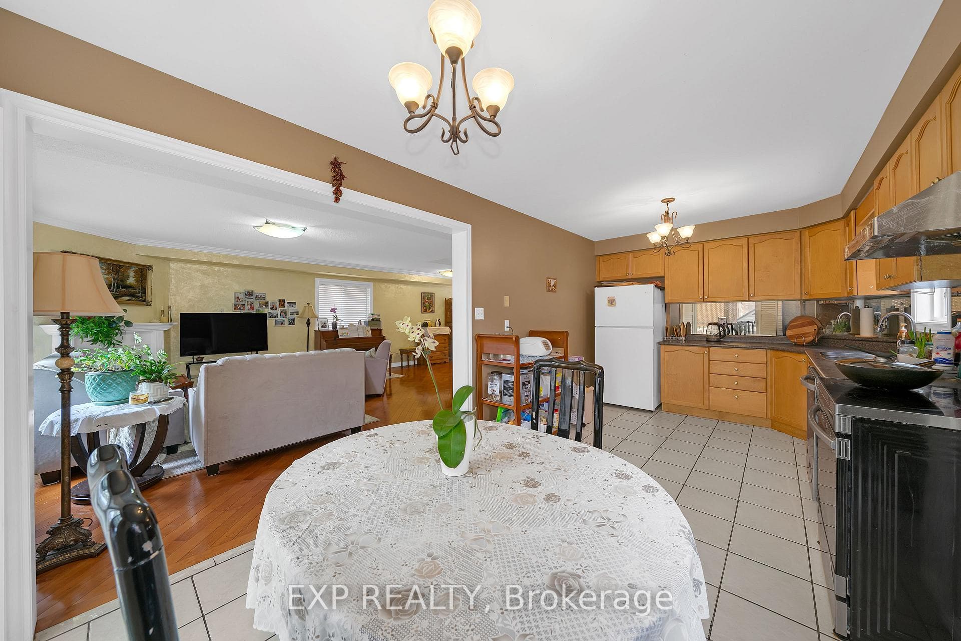 39 Monte Cristi Street photo 32
