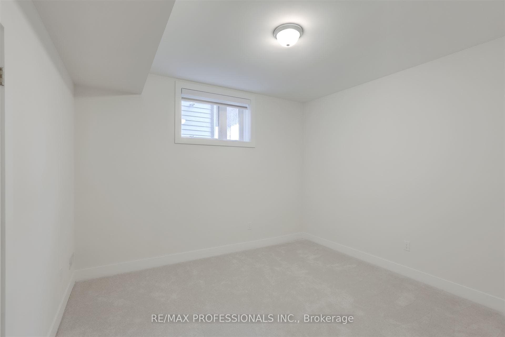 118 Dorothy Drive photo 35