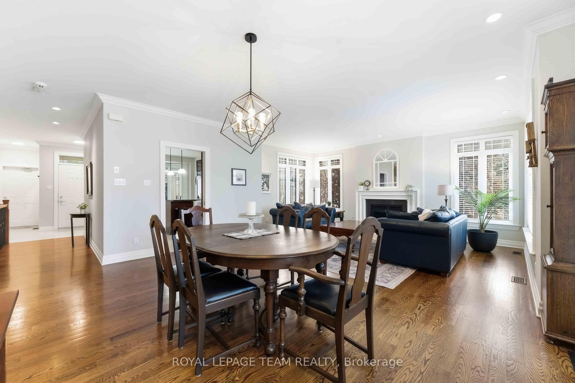 6 Waterford Way photo 7