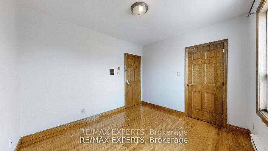 106 Kenwood Avenue Unit UPPER photo 30