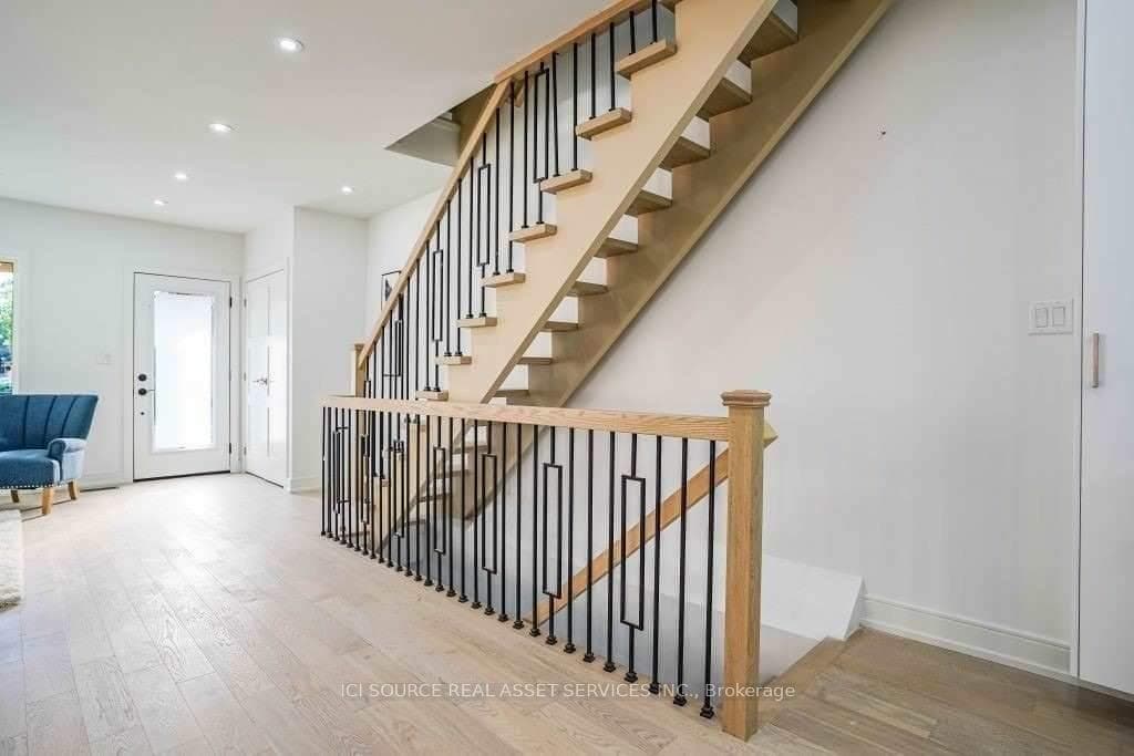 97 Woodfield Road photo 4