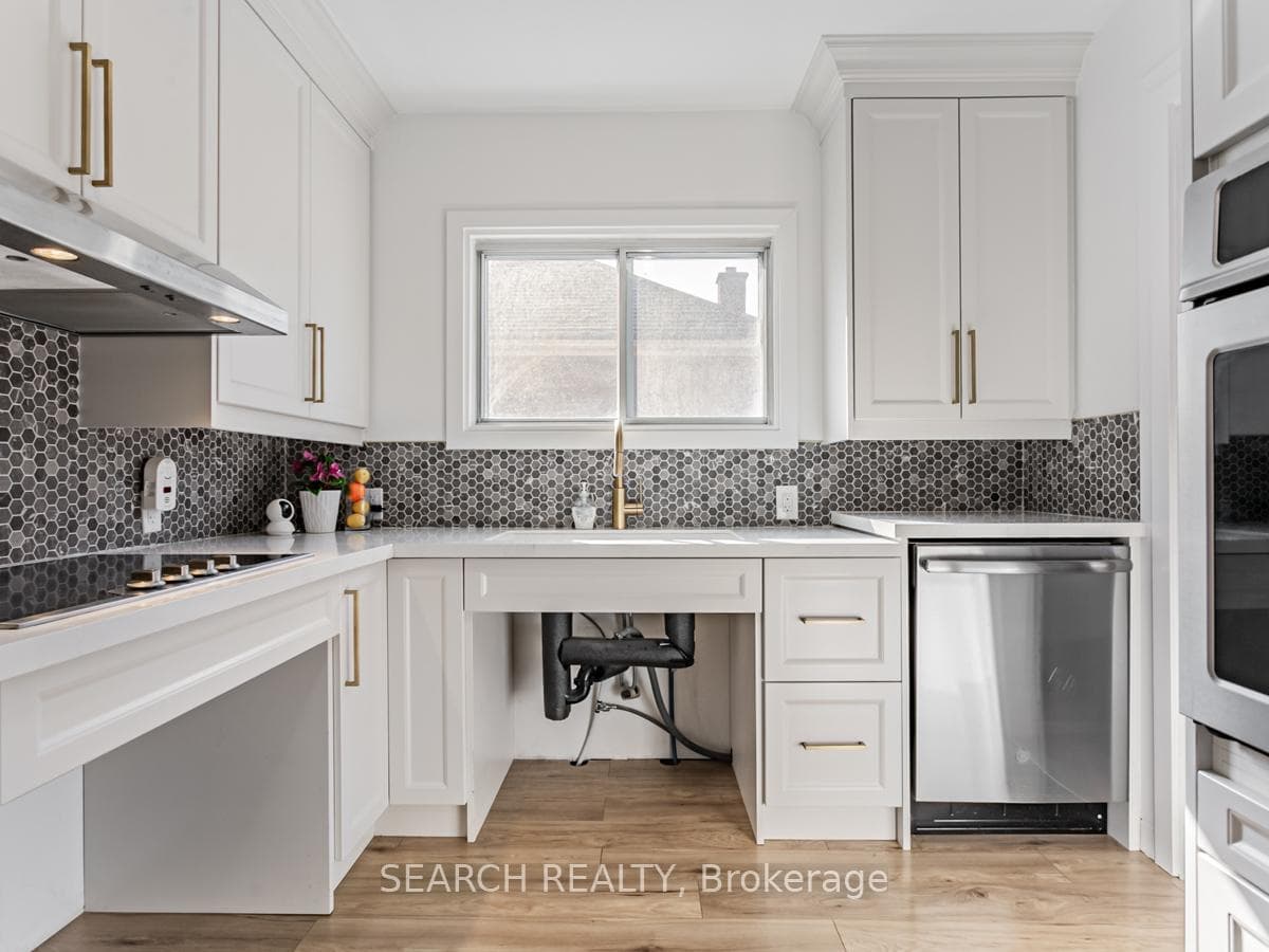 652 Christie Avenue photo 11
