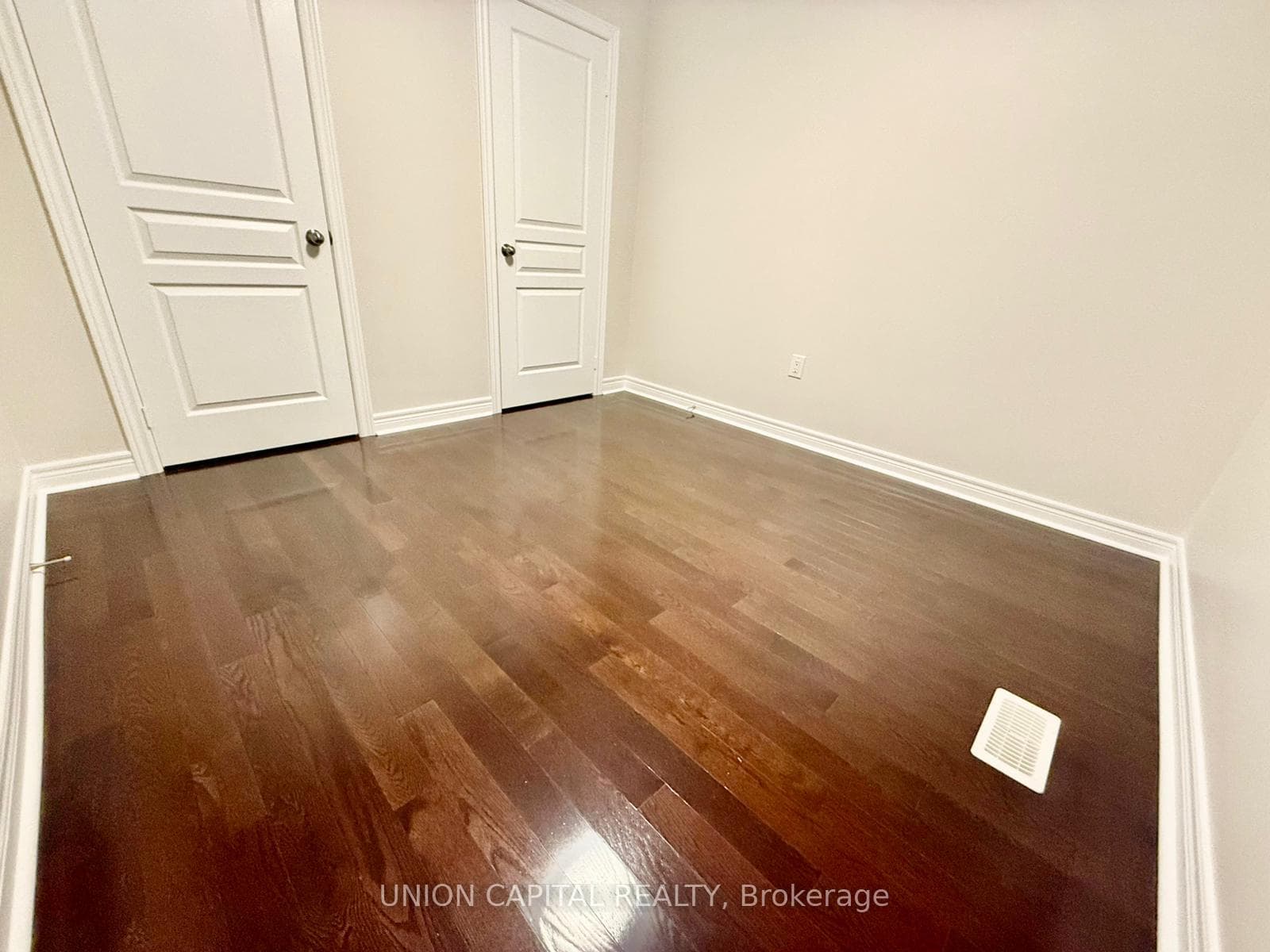 22 Frederick Stamm Crescent photo 21
