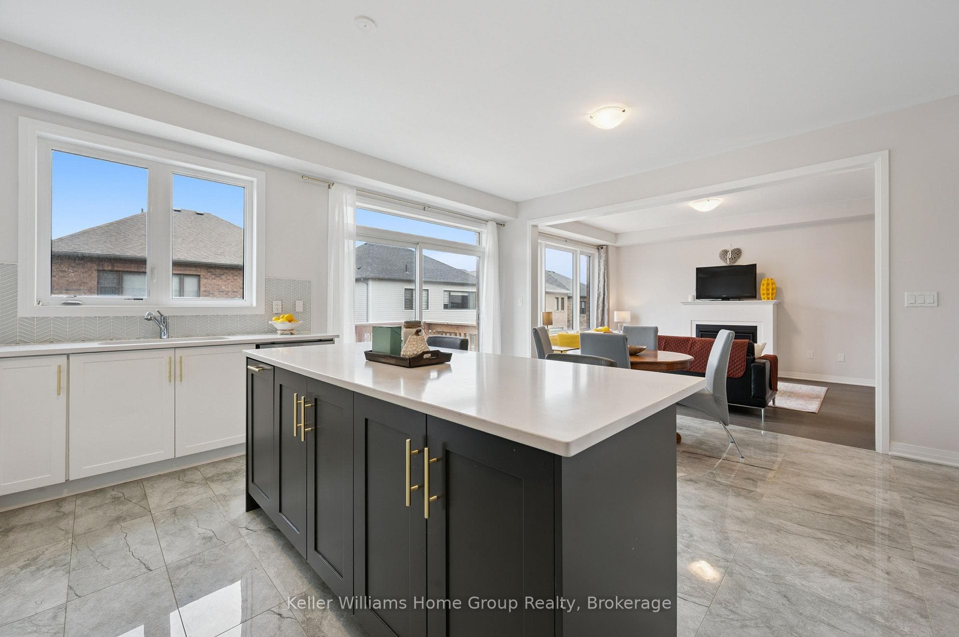 445 Robert Woolner Street photo 18