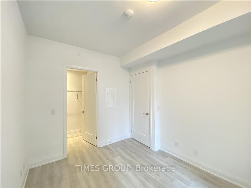 65 Broadway Avenue Unit 802 photo 7