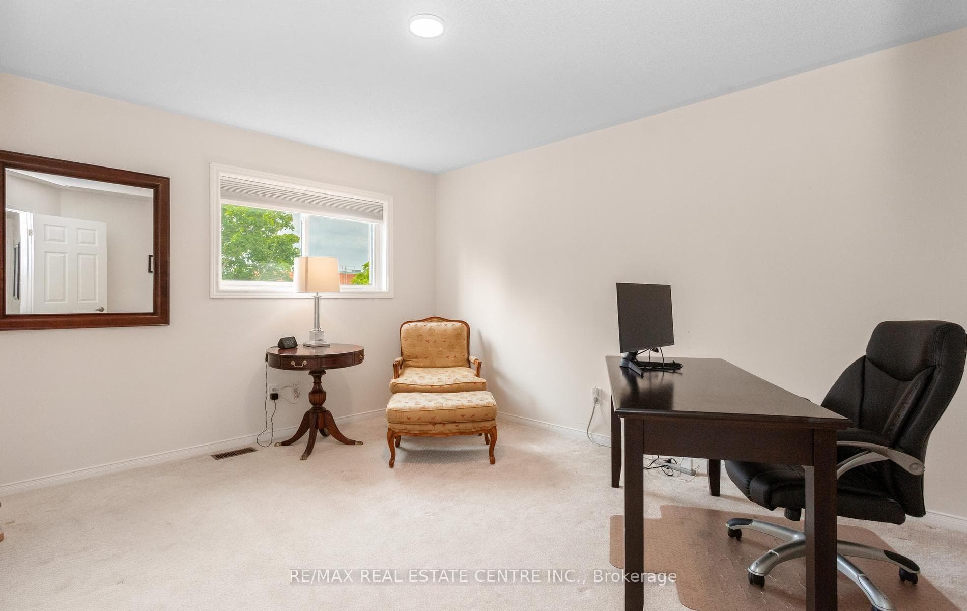 40 Hepburn Crescent photo 27