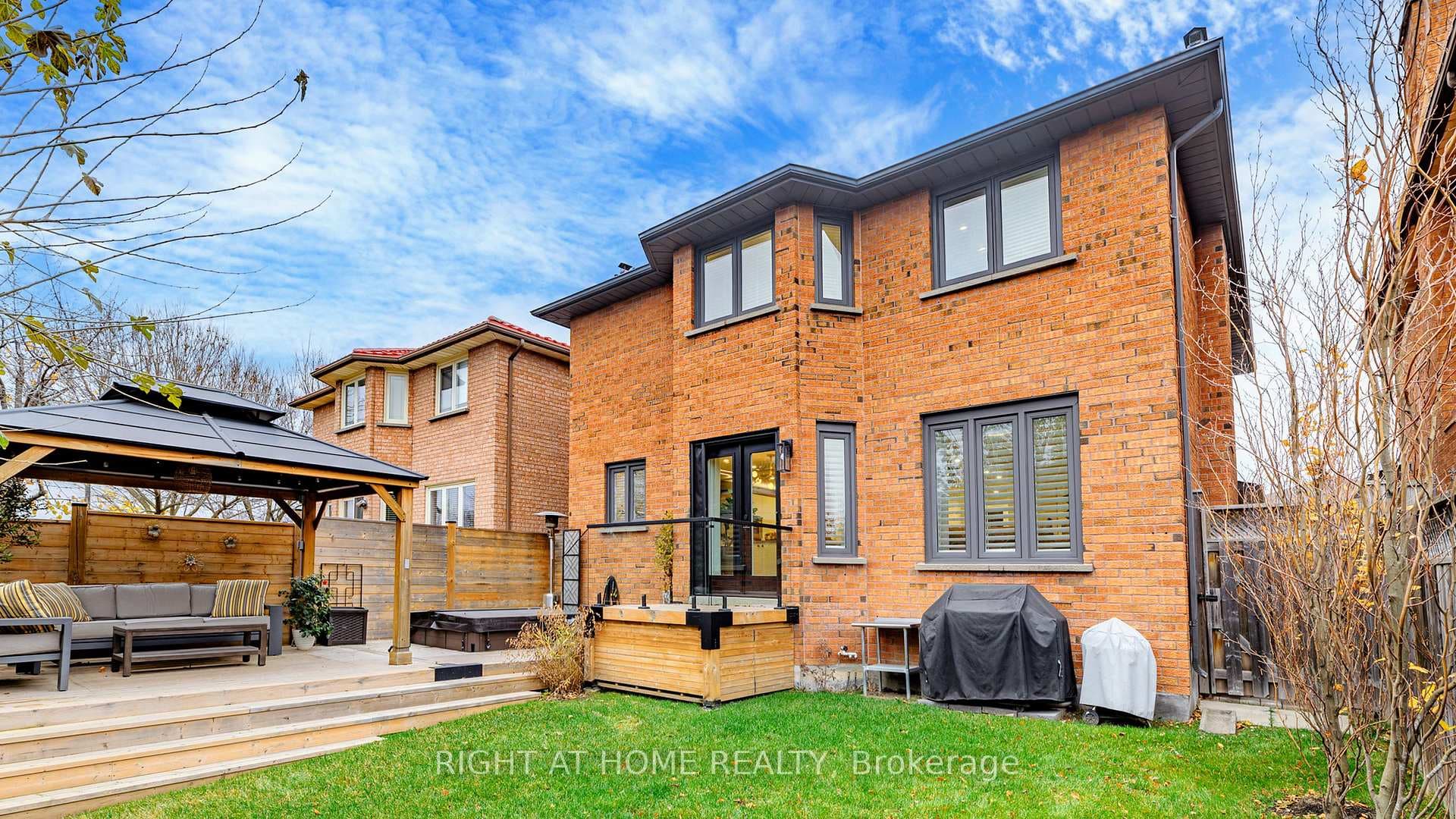79 Trevor Street photo 35
