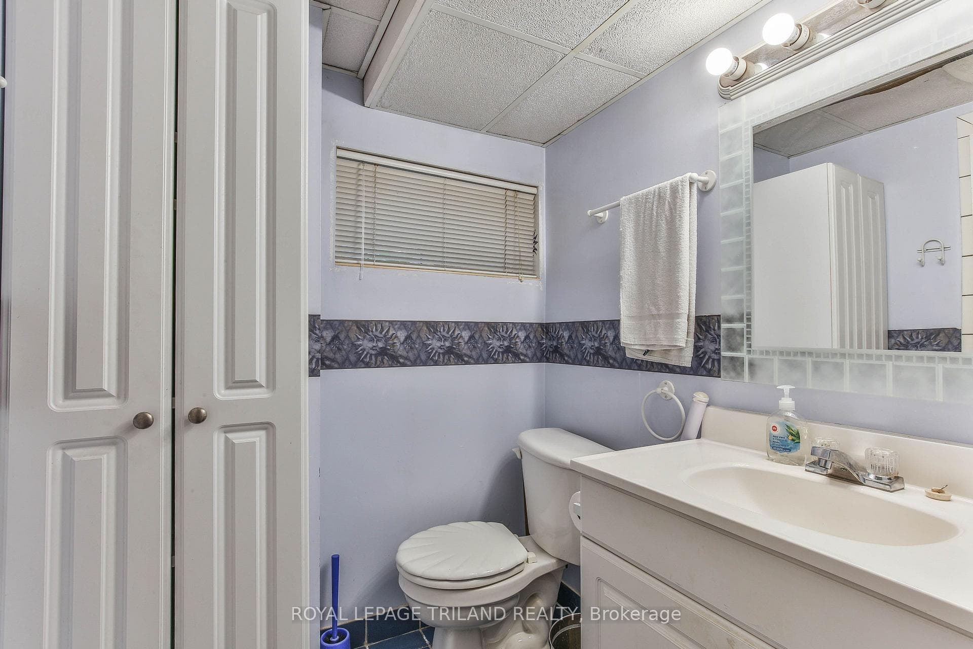 692 Alanbrook Street photo 26