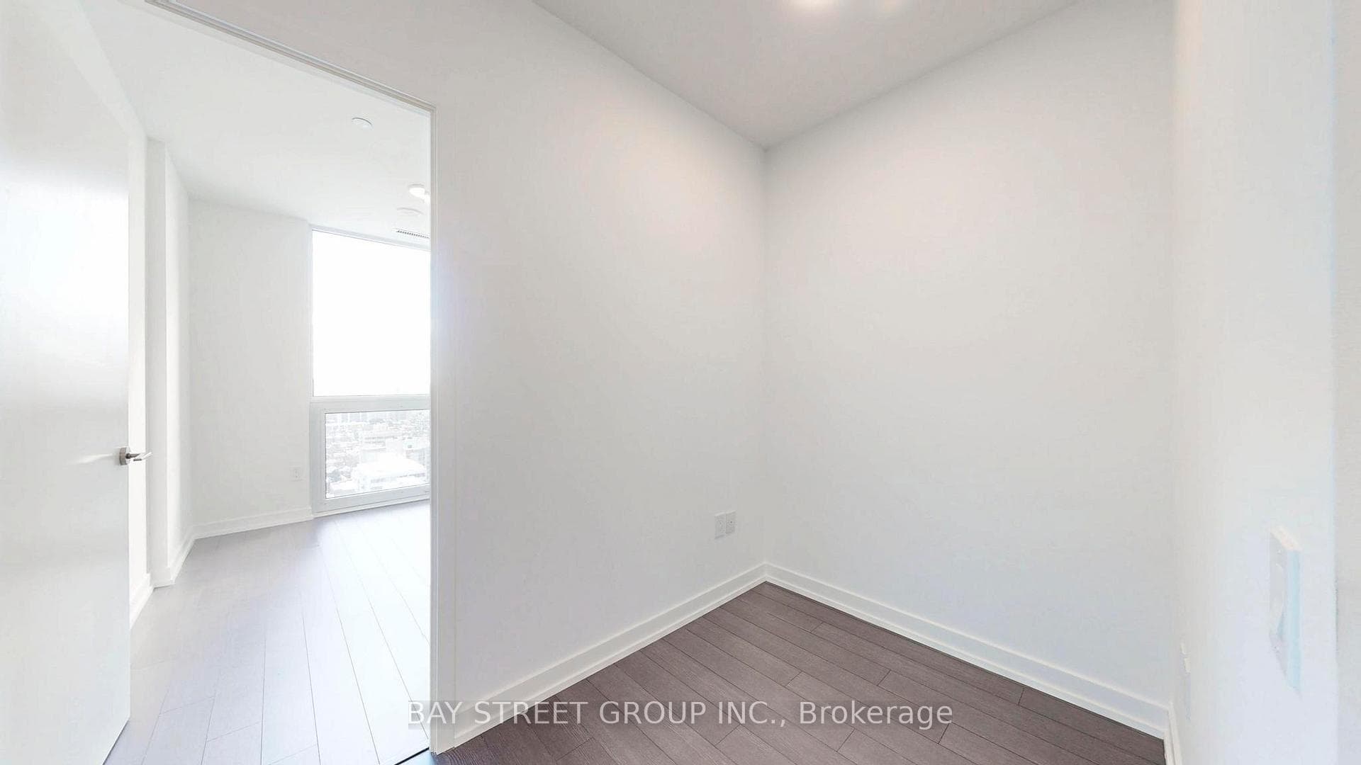 39 Roehampton Avenue Unit 2304 photo 7