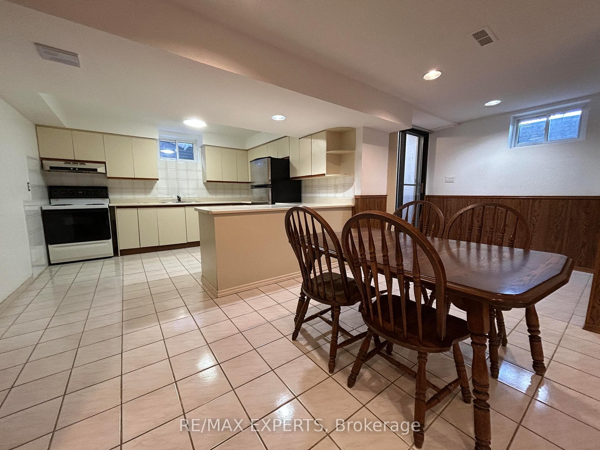 Kitchen Open to Eating Area
