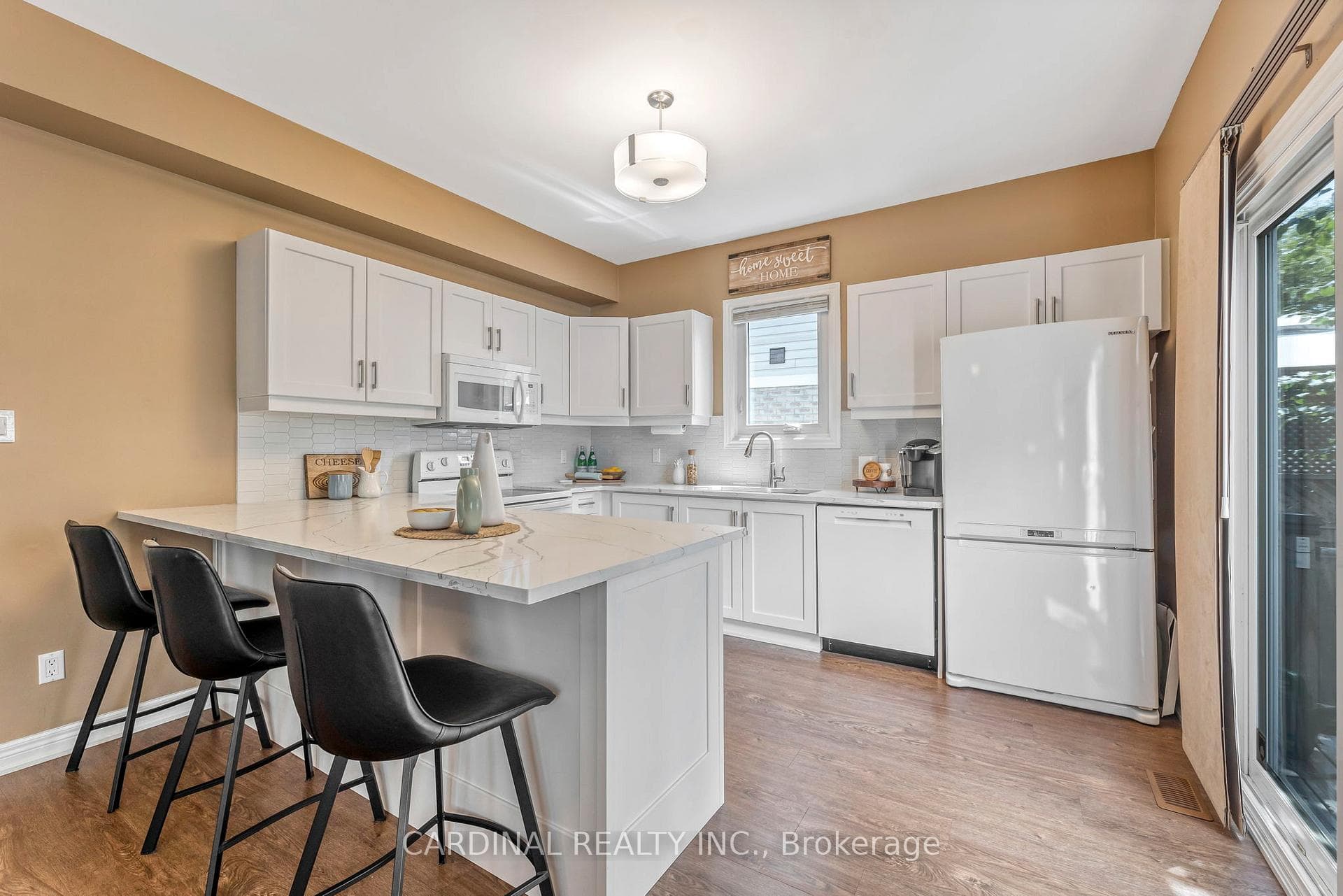 28 Bedell Crescent photo 15