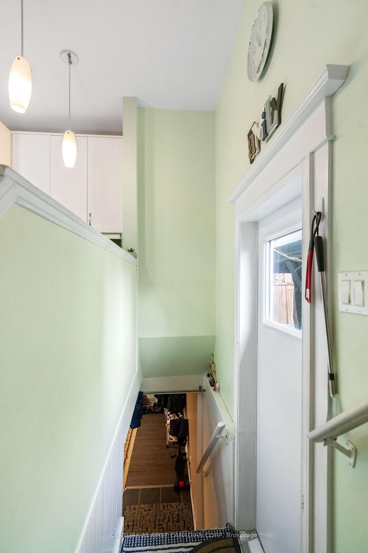 594 Highbury Avenue photo 20