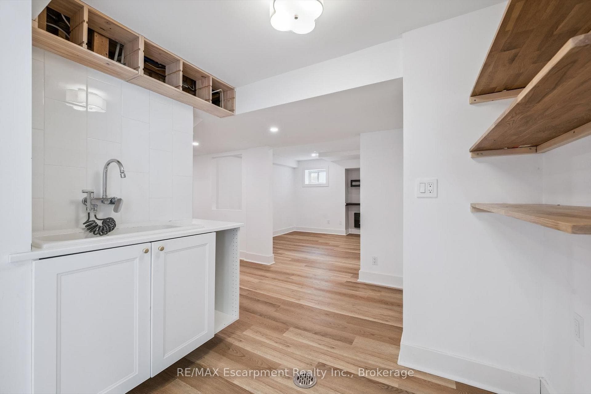 227 Martindale Avenue photo 30
