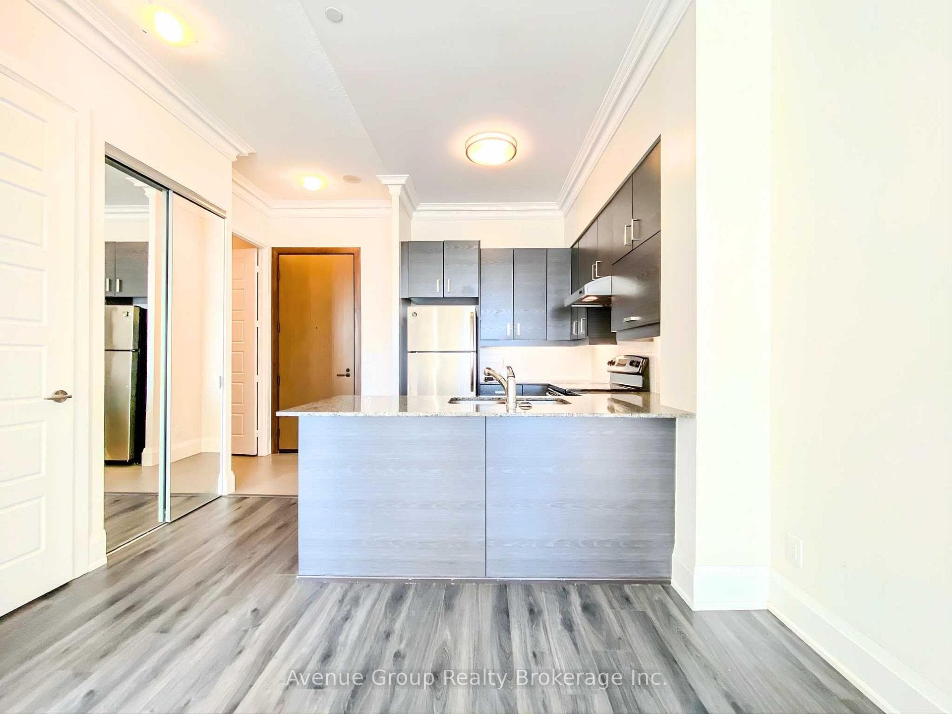 8228 Birchmount Road Unit Ph07 photo 6