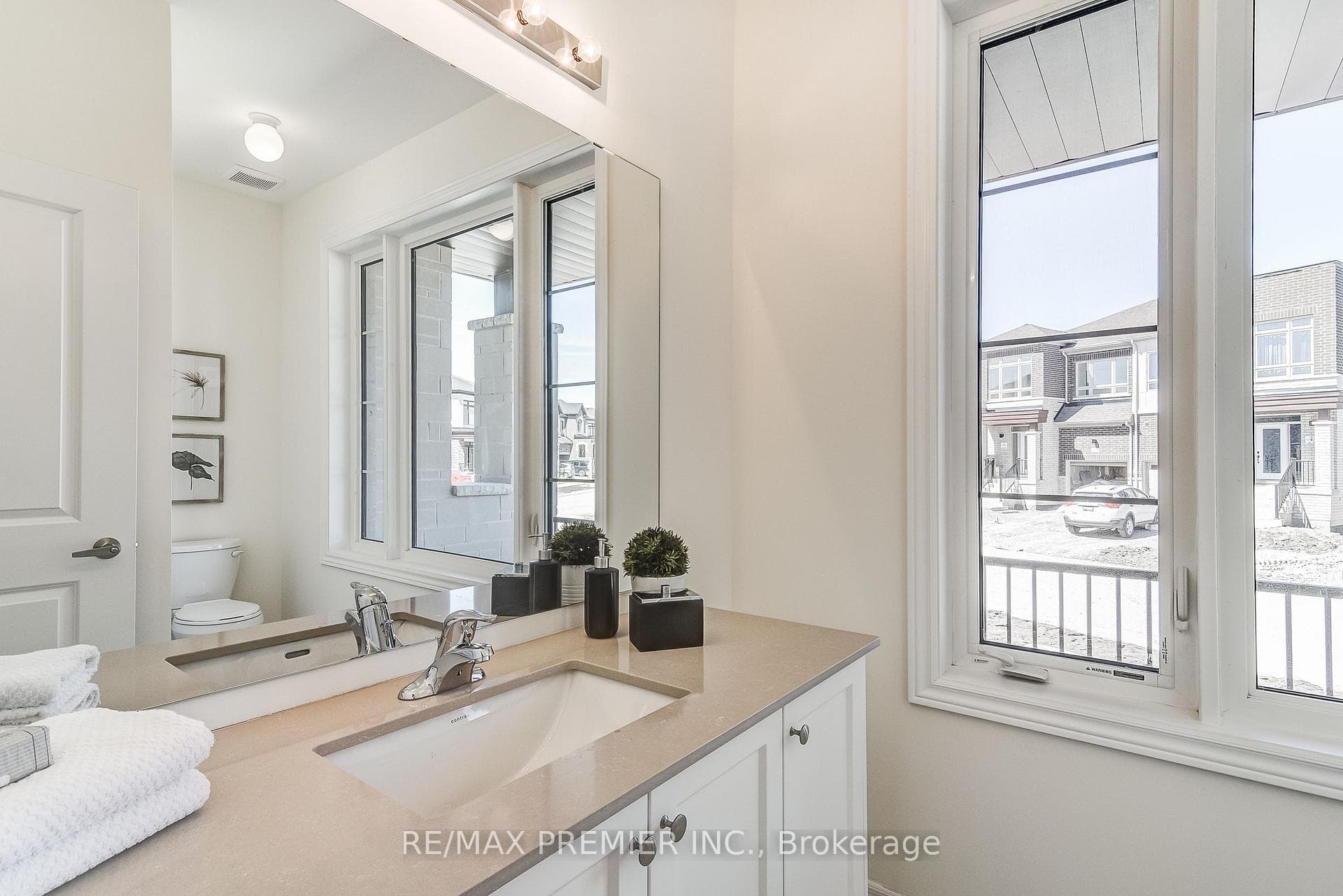 56 Armilia Place photo 11