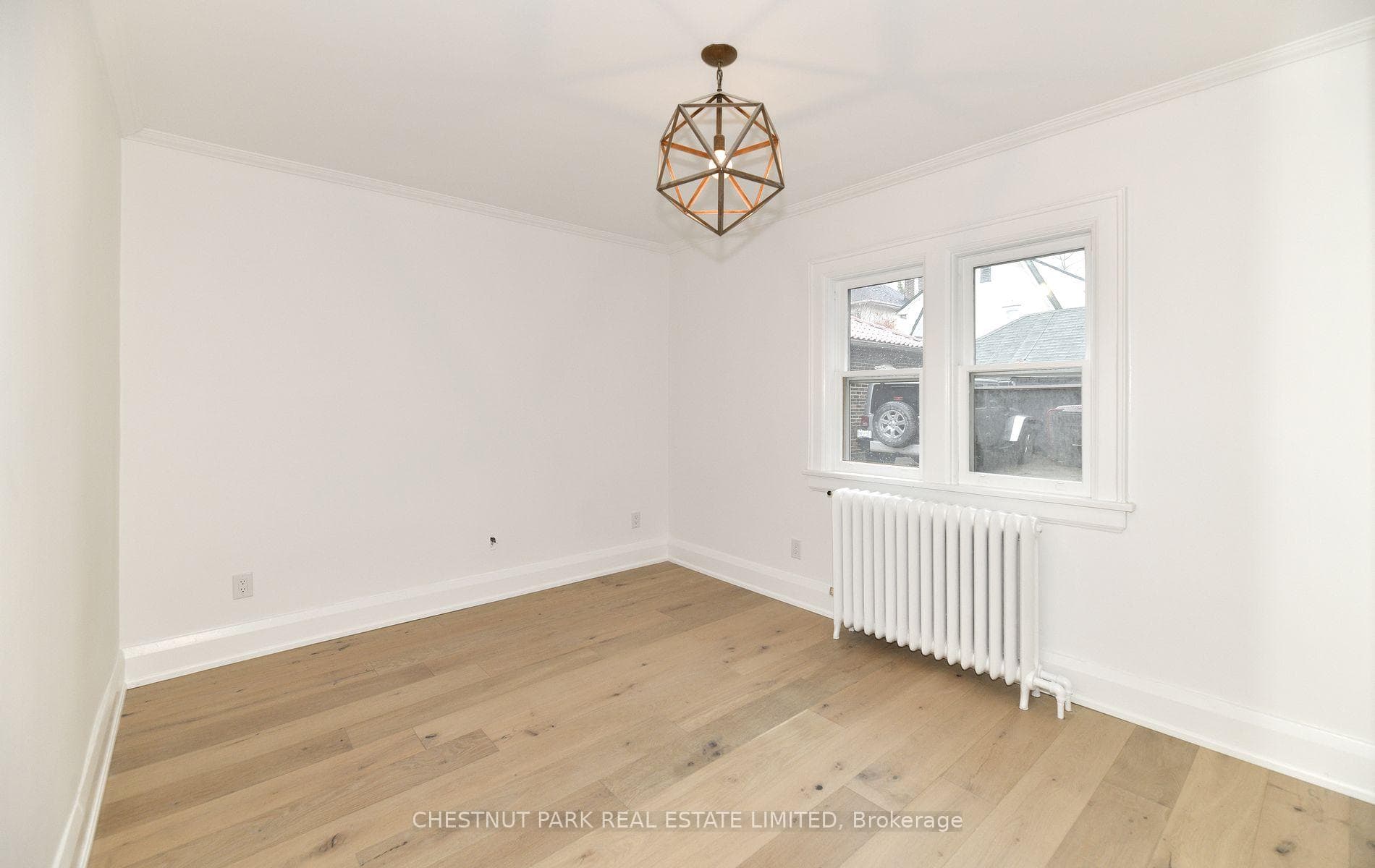 11 Rose Park Crescent Unit Main photo 10