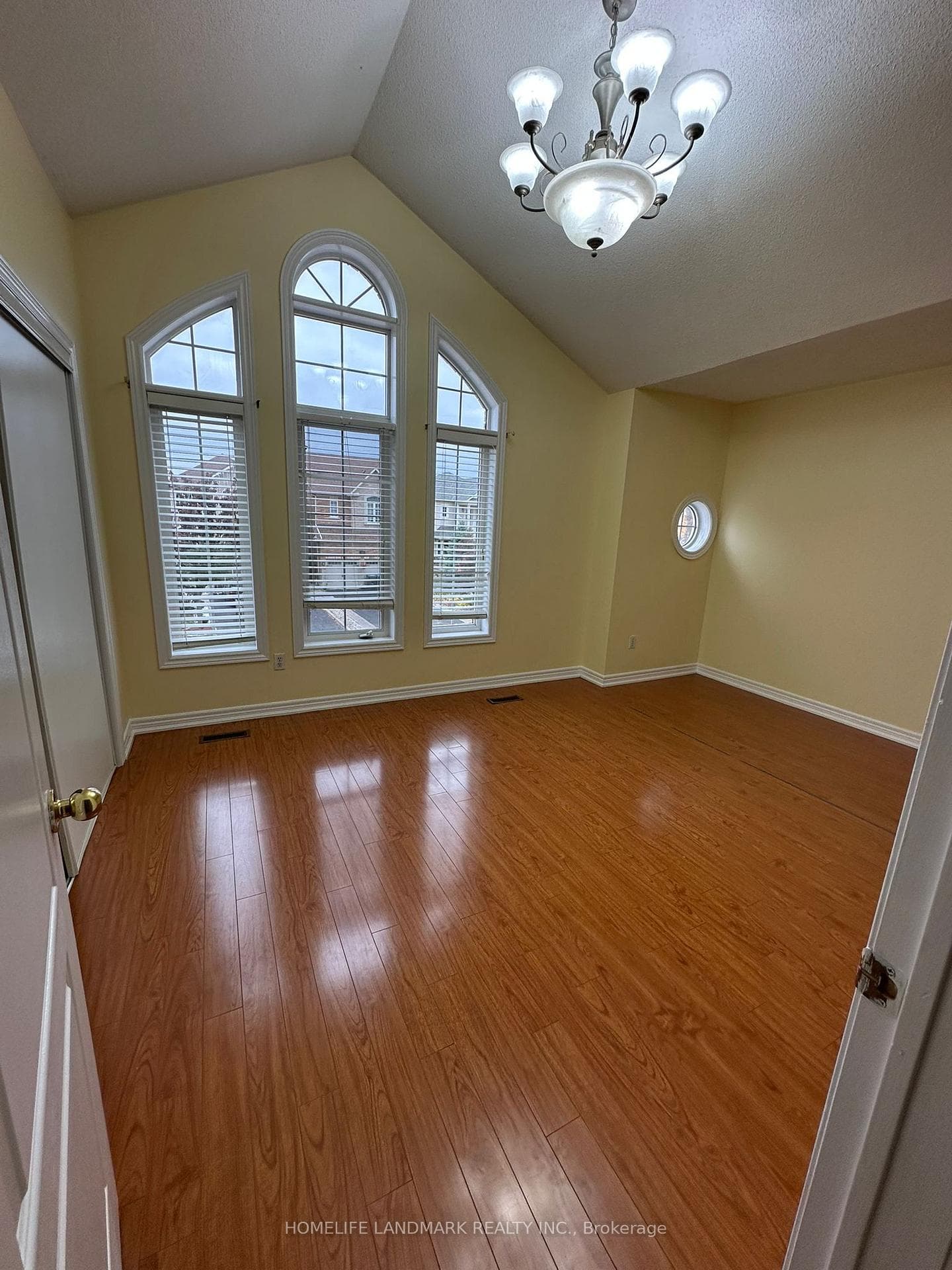 544 Matisse Place photo 17