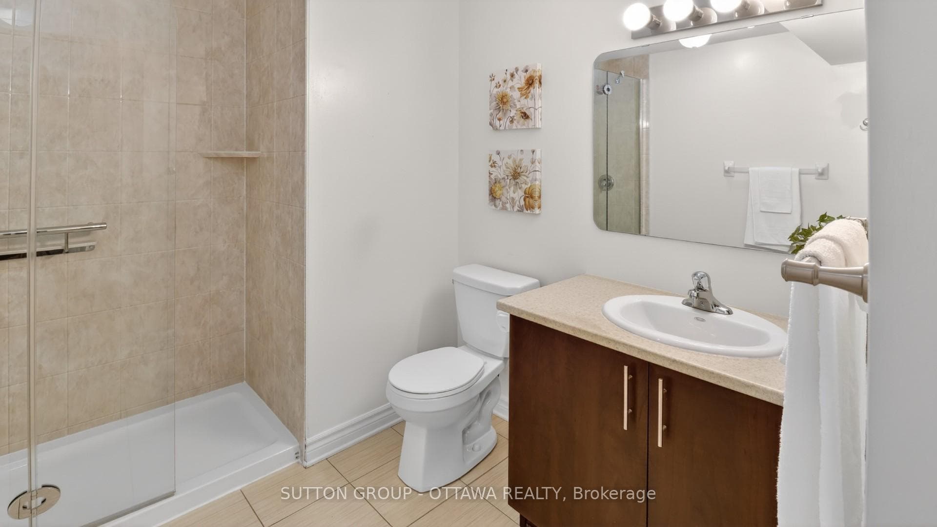 104 Passageway Private photo 41