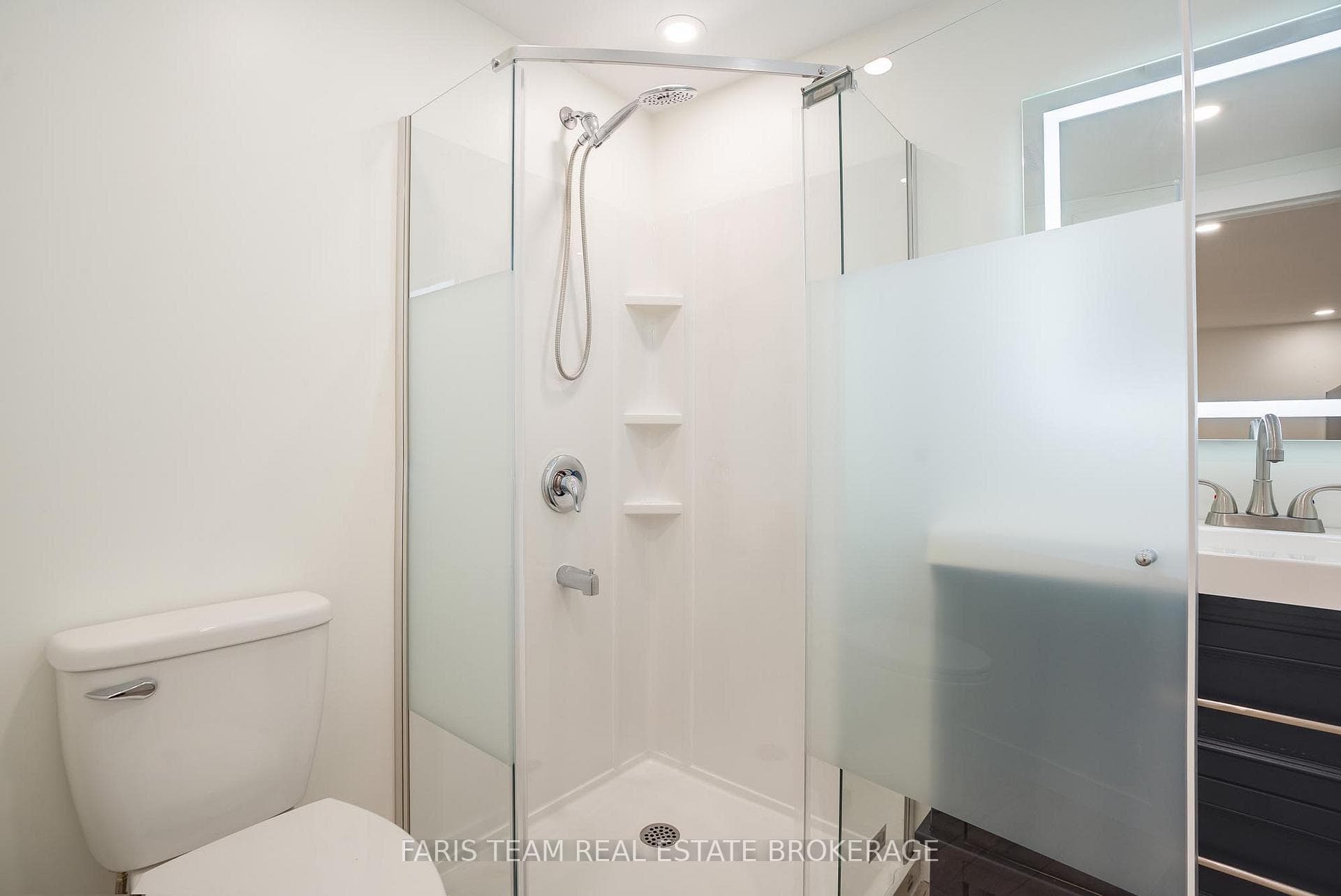 37 Wilde Place photo 31