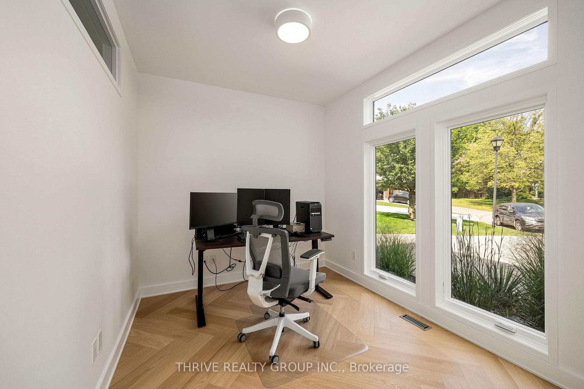 52 Birchmount Walk photo 16
