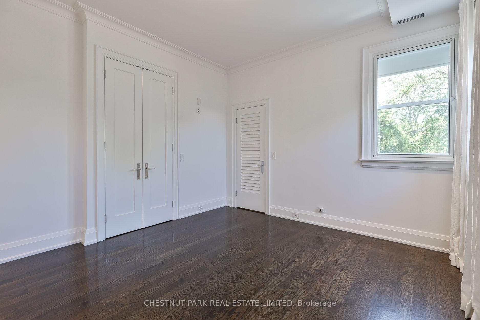 16 Scarth Road Unit 1 photo 27