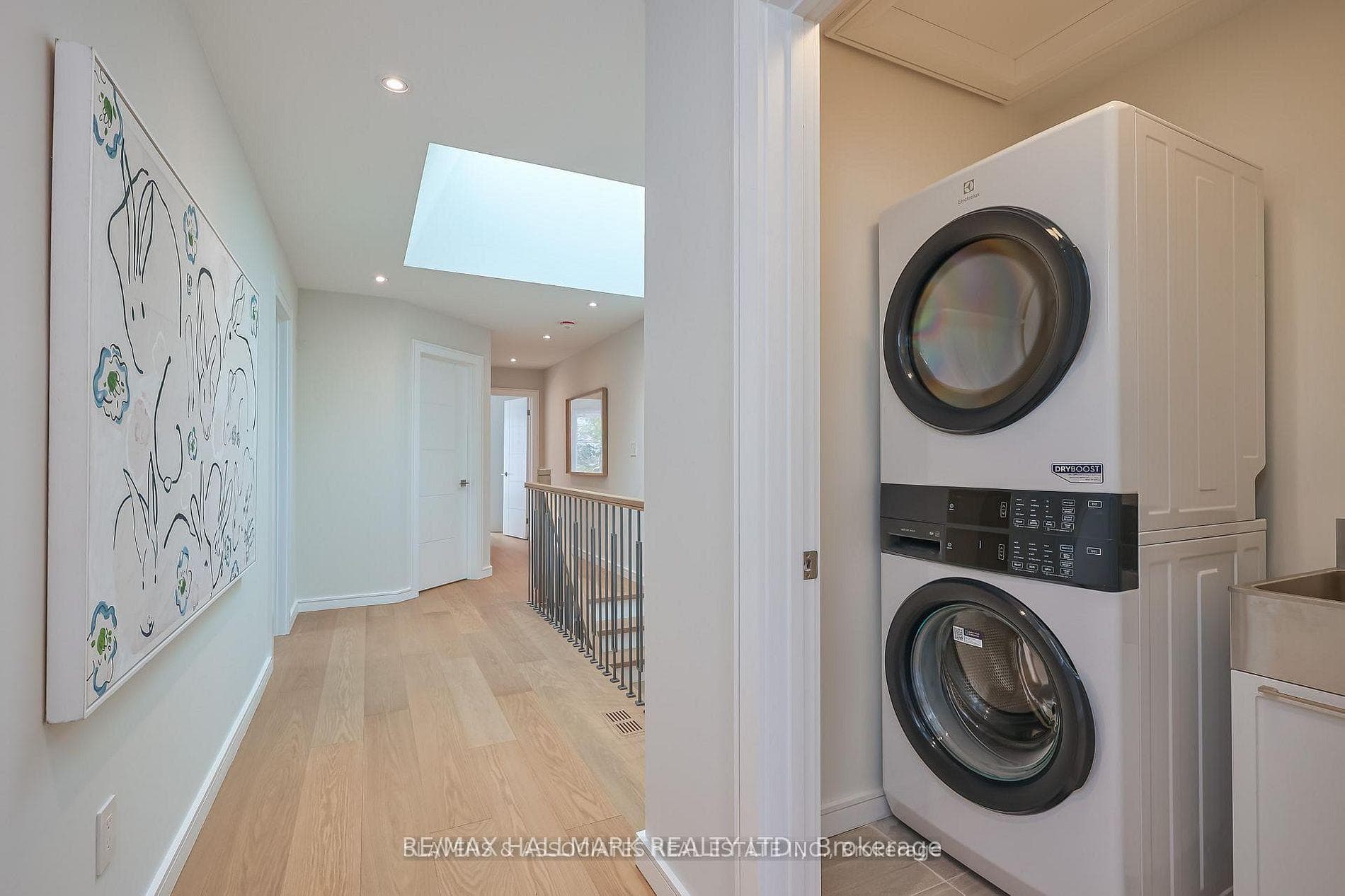 3B Linton Avenue photo 22