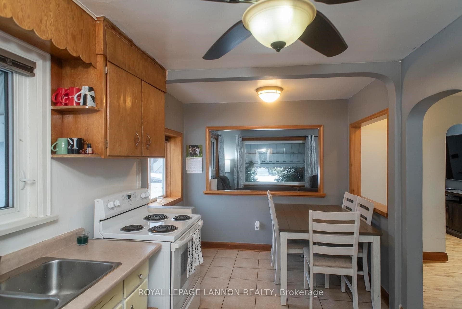 1328 Mountdale Avenue photo 9