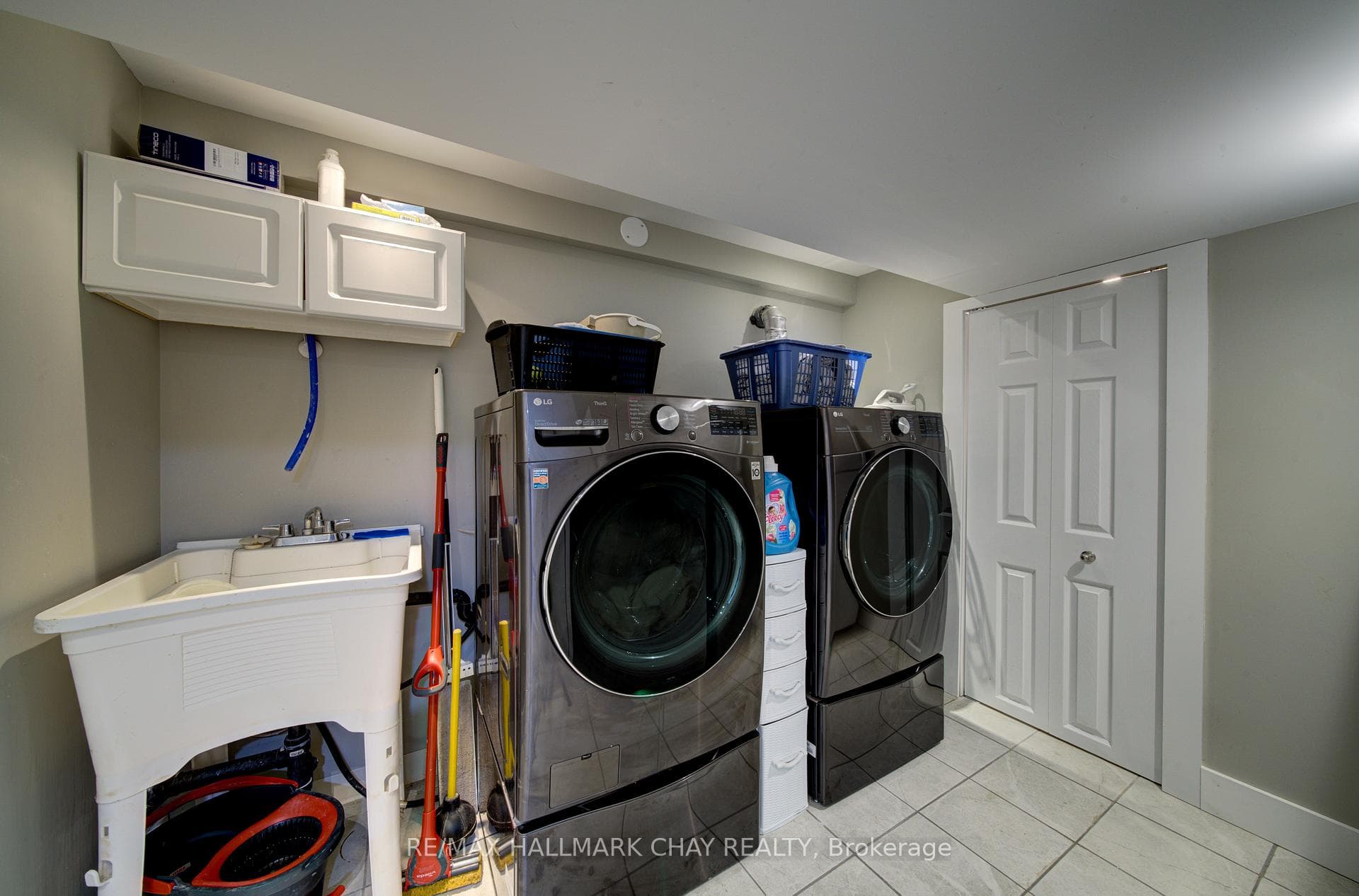 247 St. Vincent Street photo 22