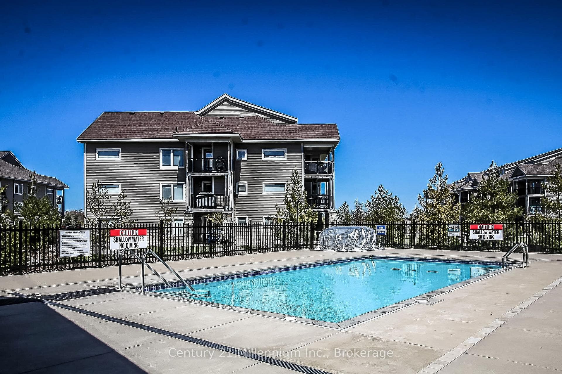 7 ANCHORAGE Crescent Unit 108 photo 3