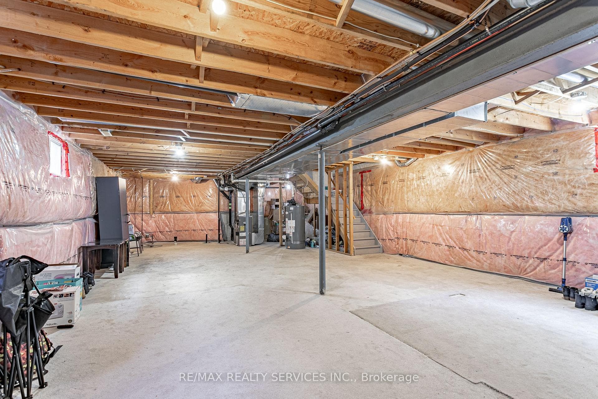 829 Oakcrossing Road photo 40