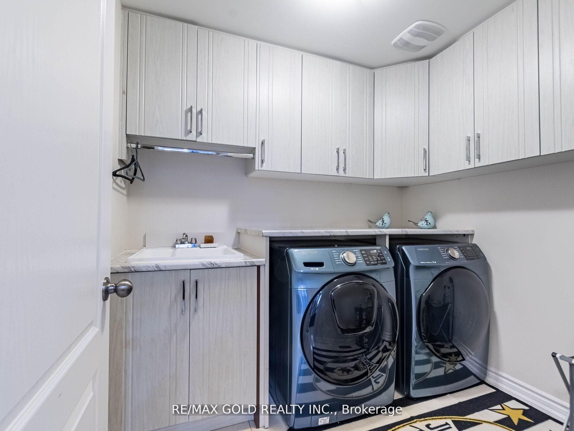 69 Twistleton Street photo 18