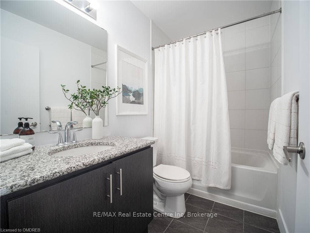 2490 OLD BRONTE ROAD Road Unit 102 photo 23