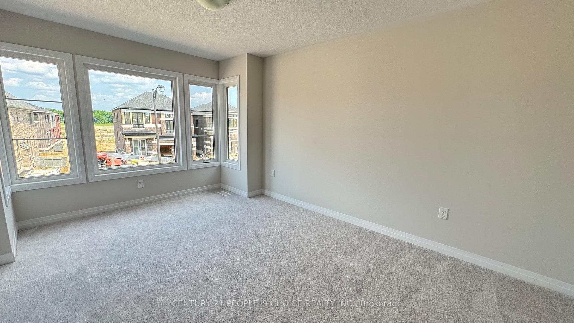 16 Langridge Way photo 32