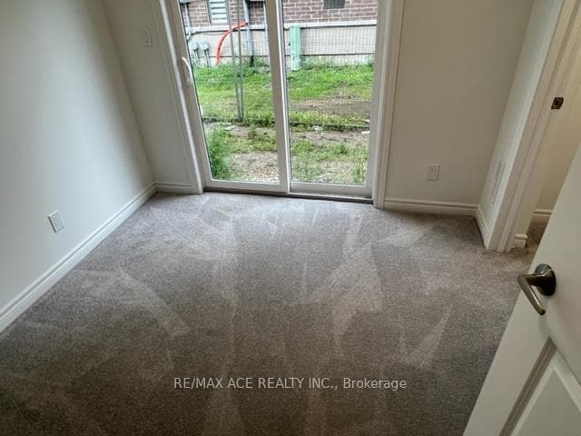 4 Winters Crescent Unit 16 photo 17