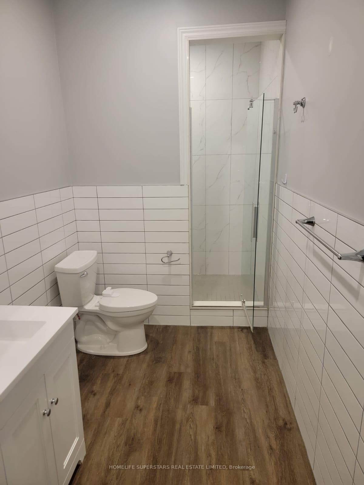 60 Sparrow Avenue photo 3