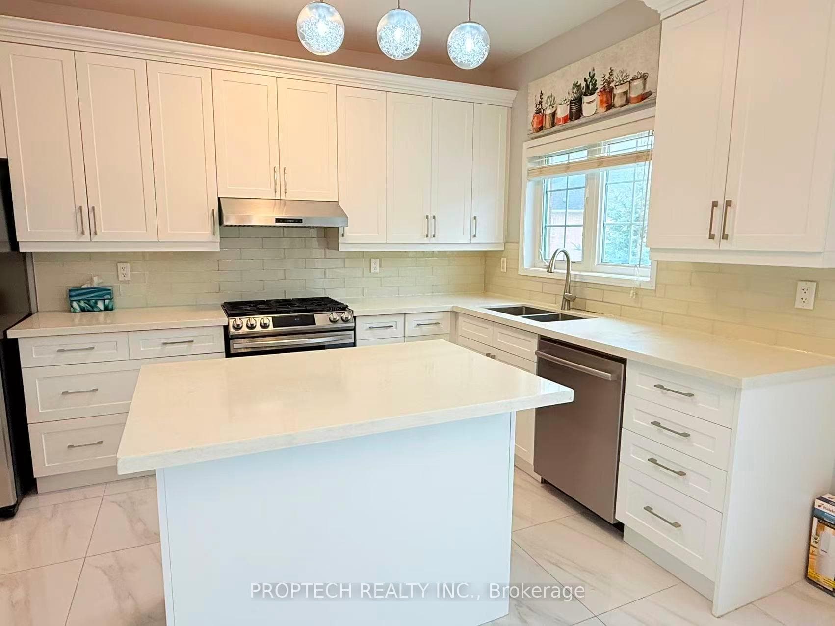 339 Tower Hill Road photo 12