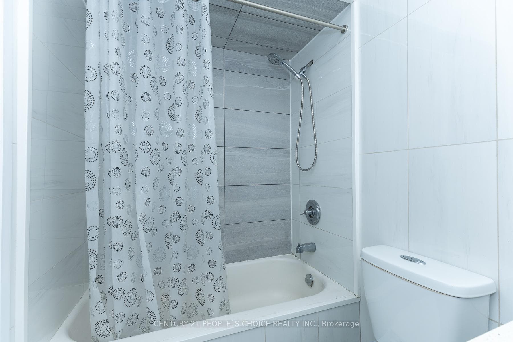 10 Eddystone Avenue Unit 106 photo 32