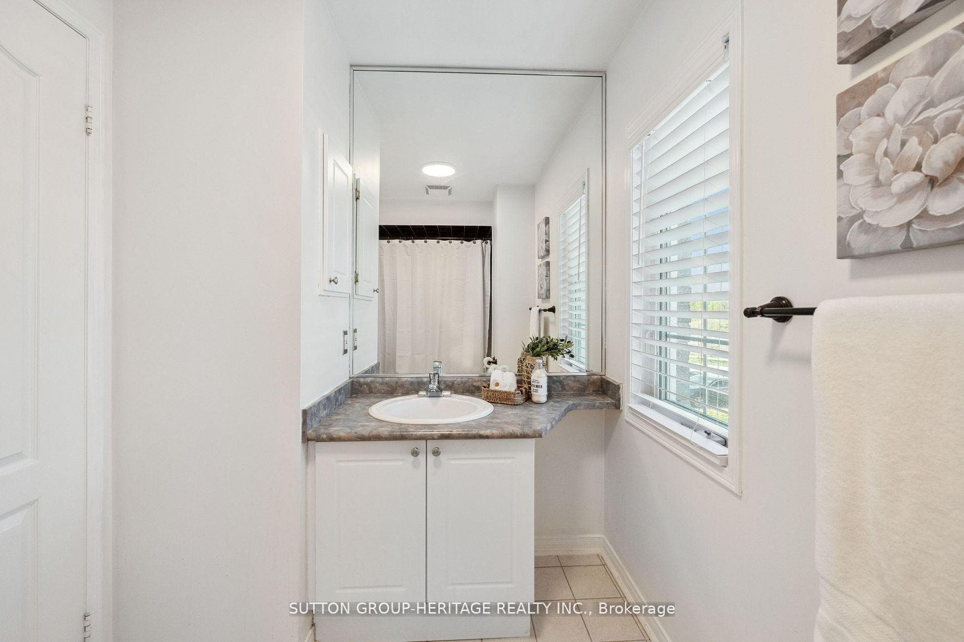 115 Daiseyfield Avenue photo 18