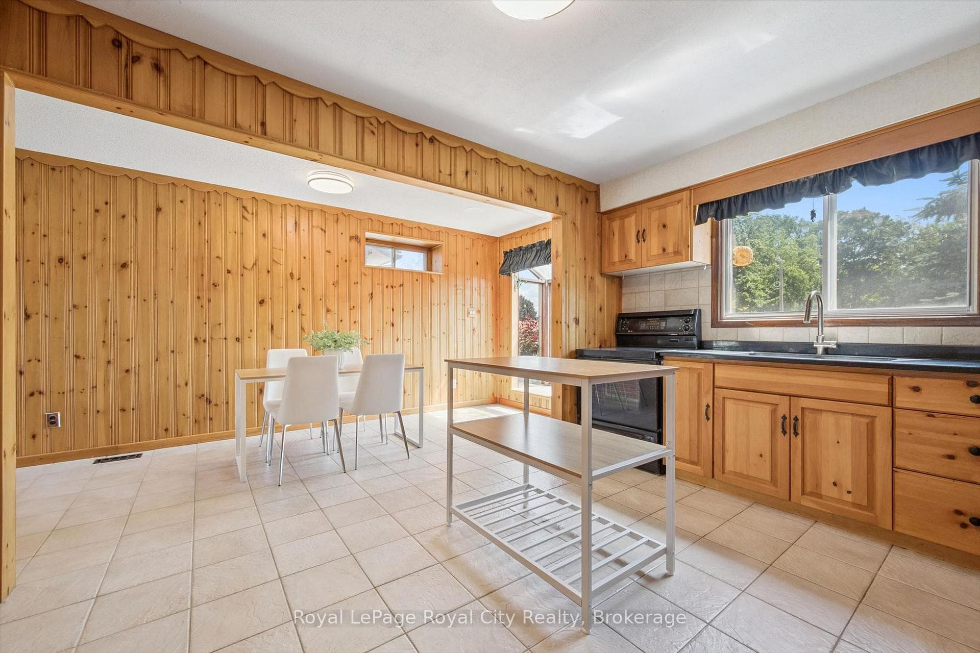 85 Sleeman Avenue photo 9
