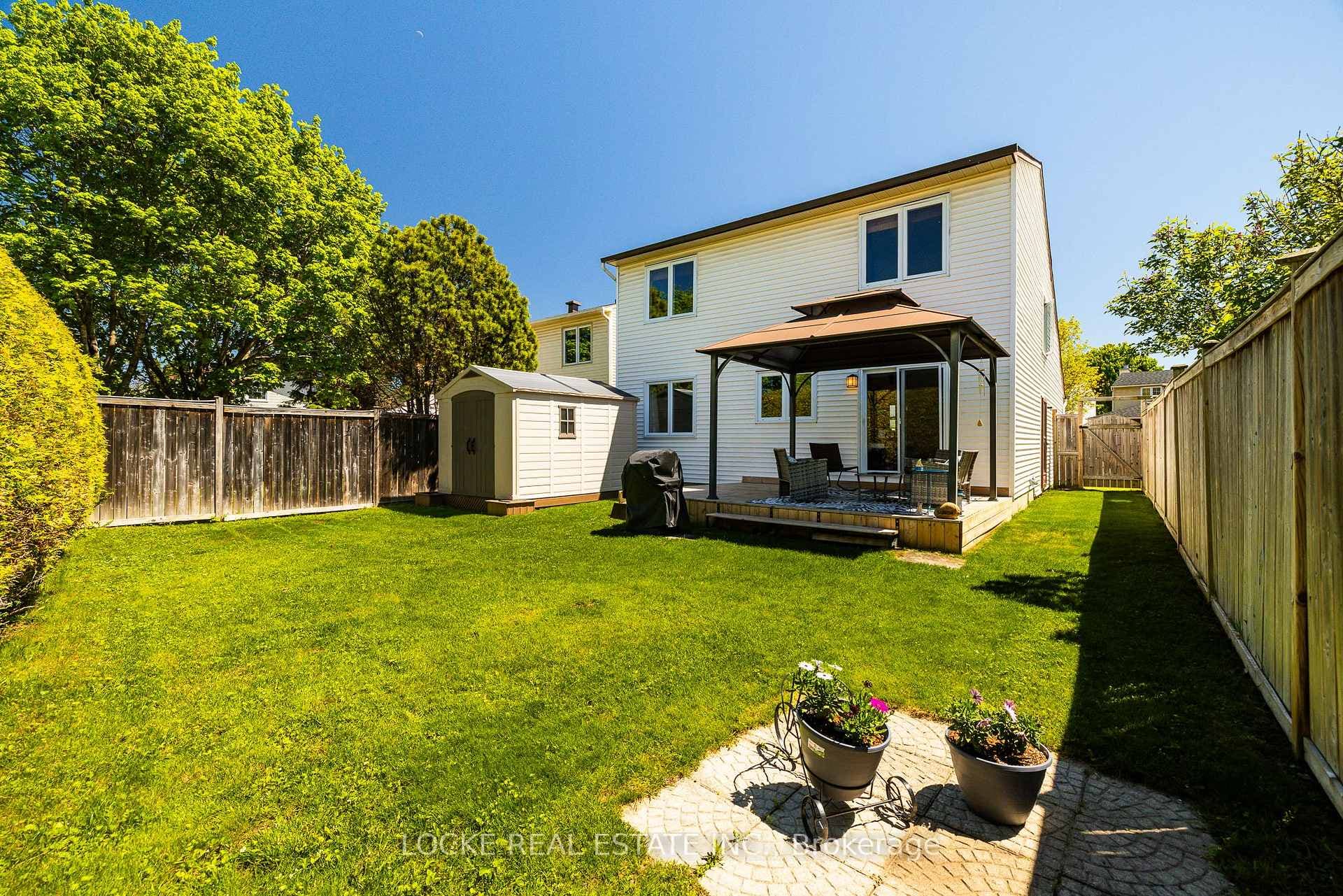 1488 Gaultois Avenue photo 33