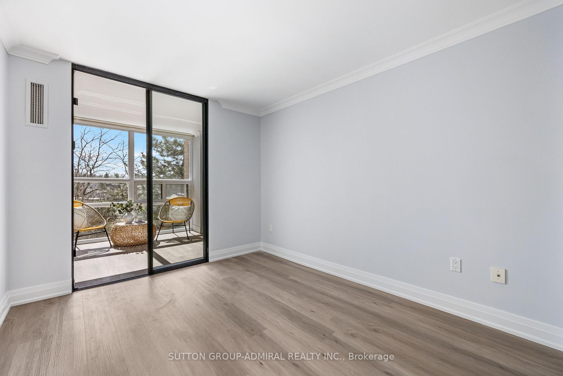 131 Beecroft Road Unit 409 photo 17