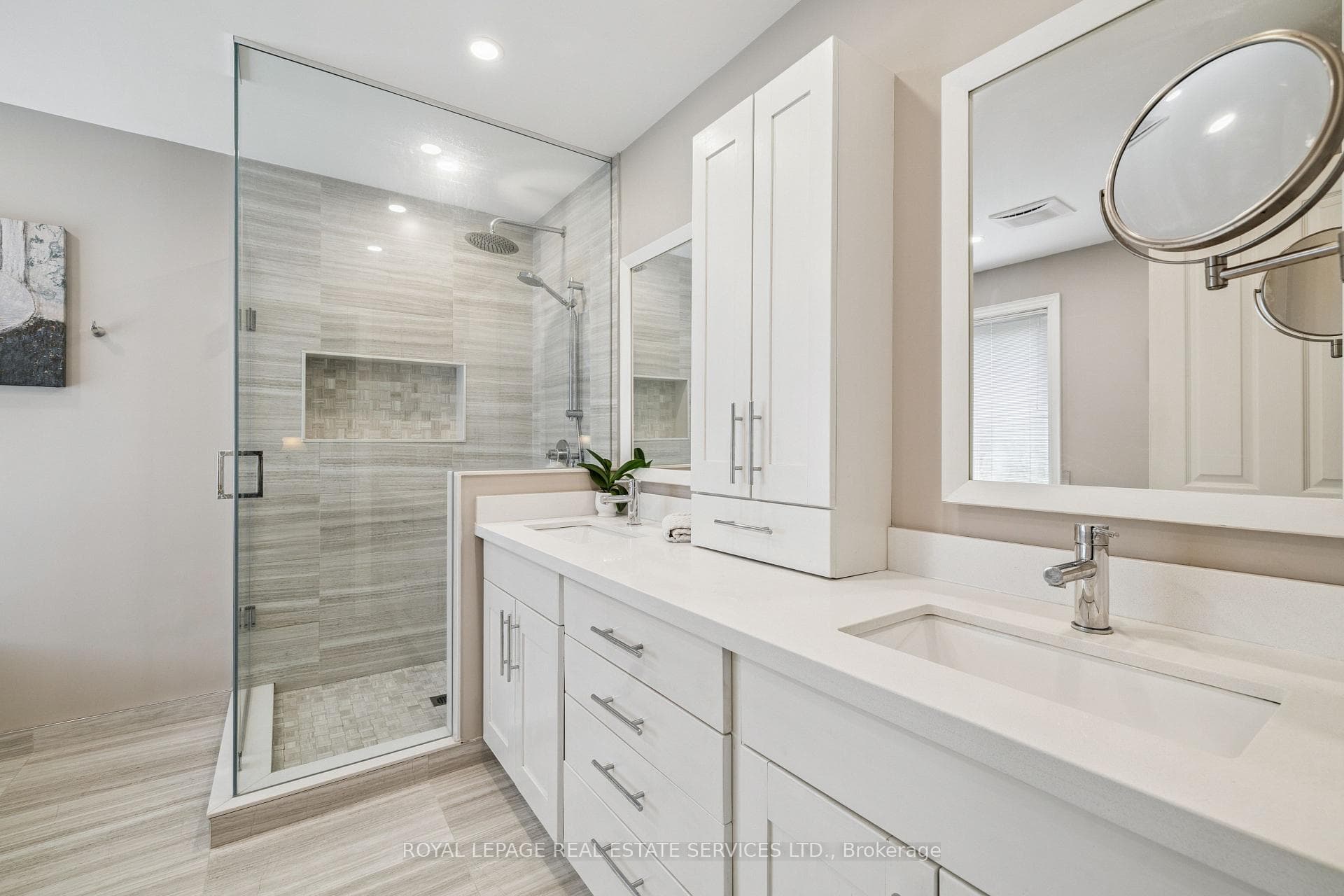 5186 Ravine Crescent photo 14