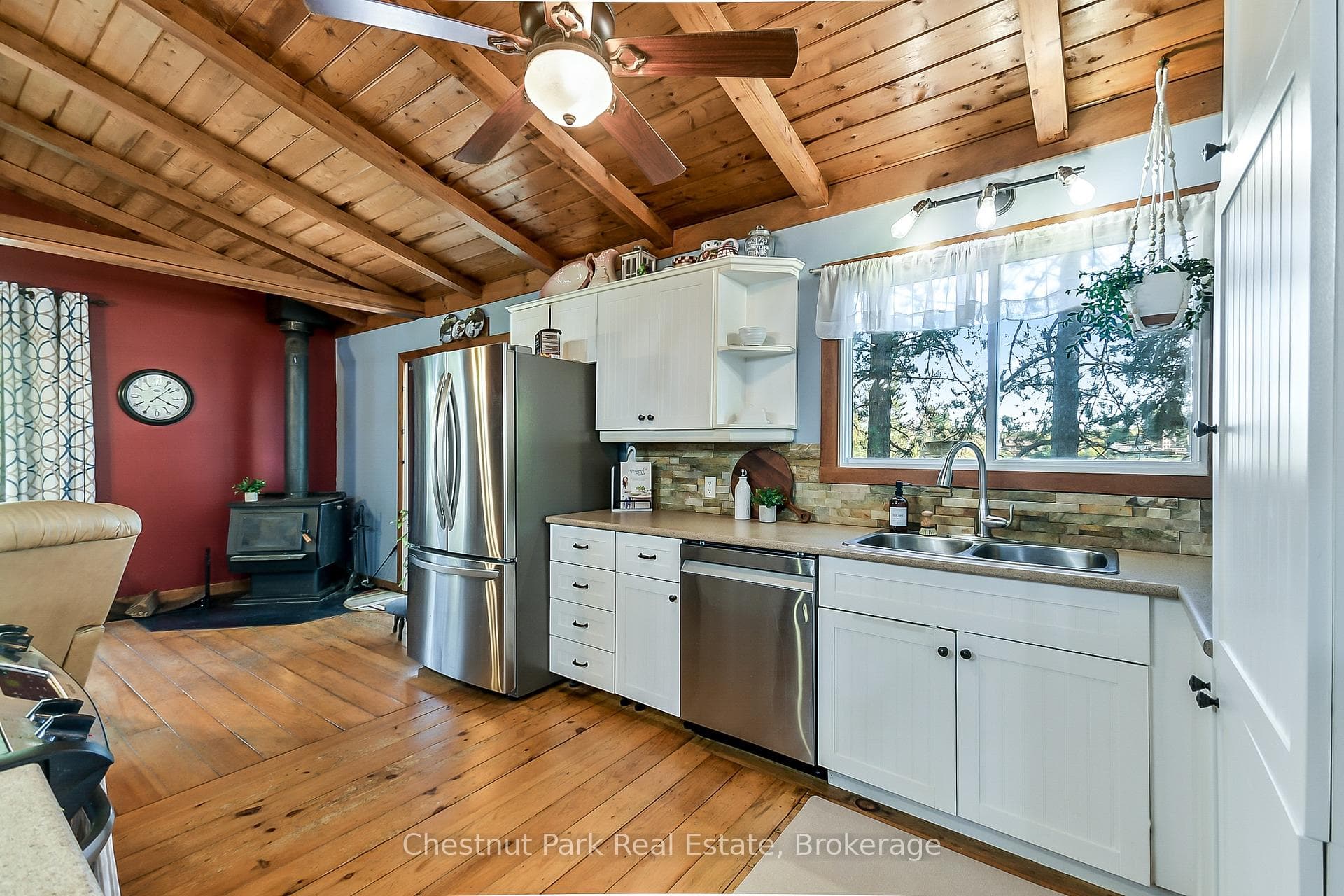 1725 518 East Highway photo 19