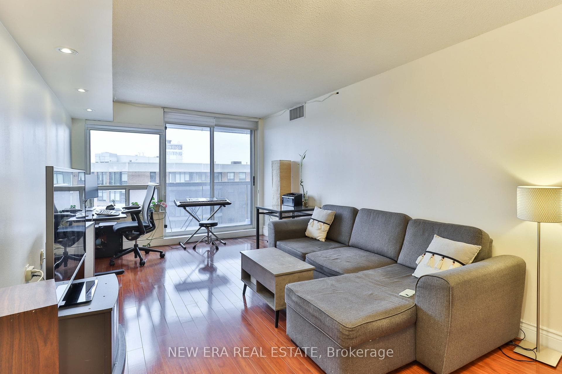 35 Finch Avenue Unit 1507 photo 2