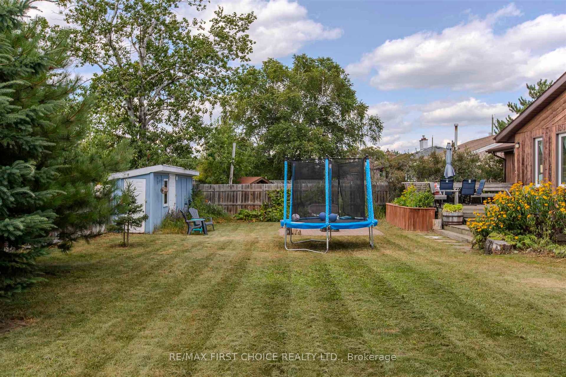 119 Burriss Street photo 38