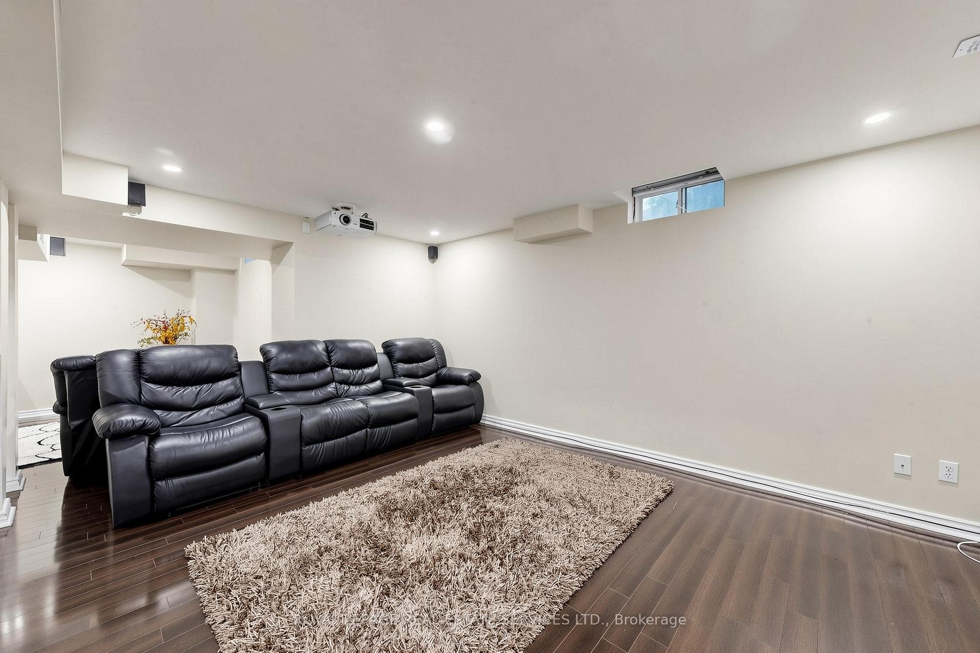 2353 Woodcrest Drive photo 43