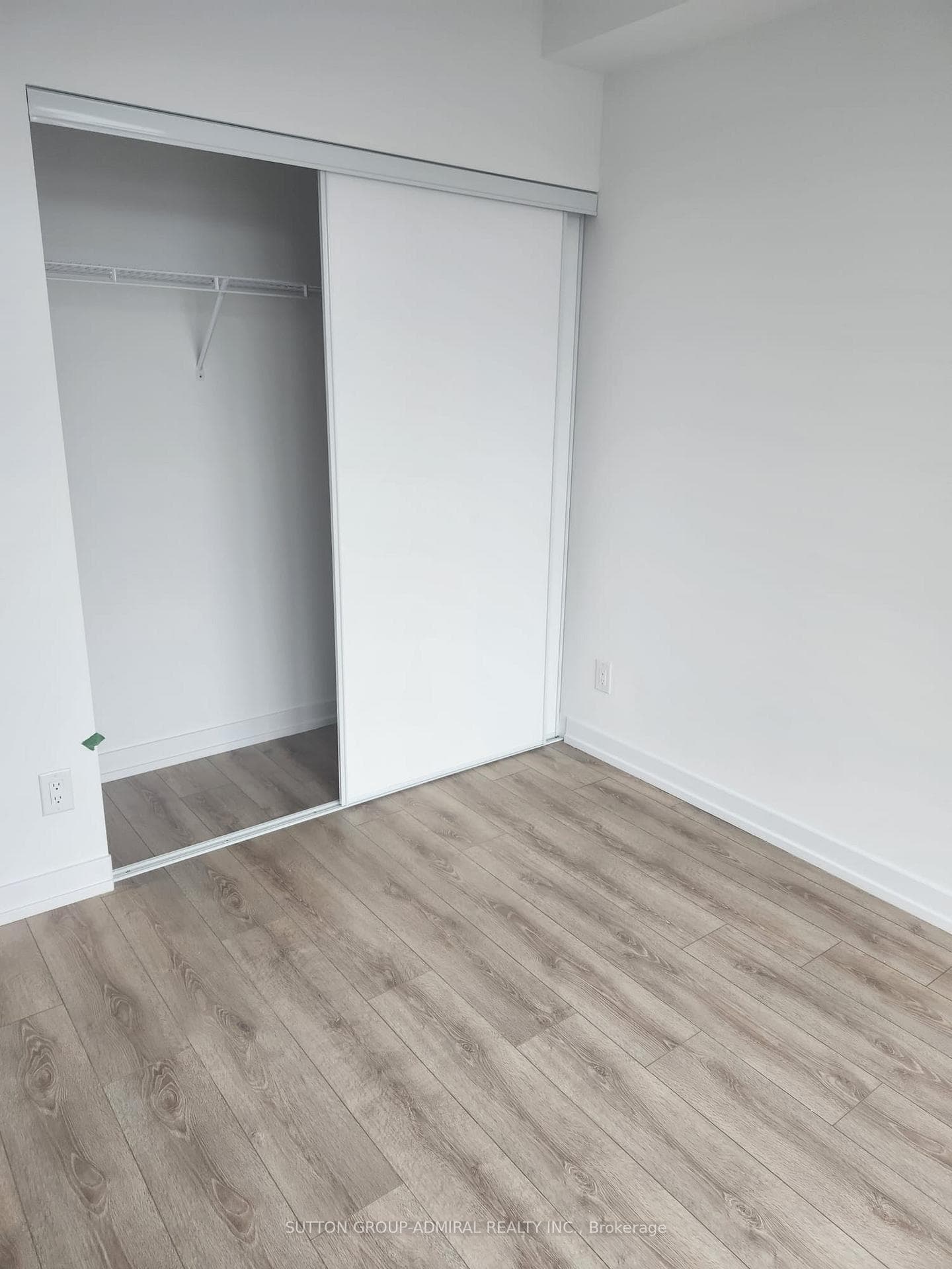 500 Dupont Street Unit 608 photo 5
