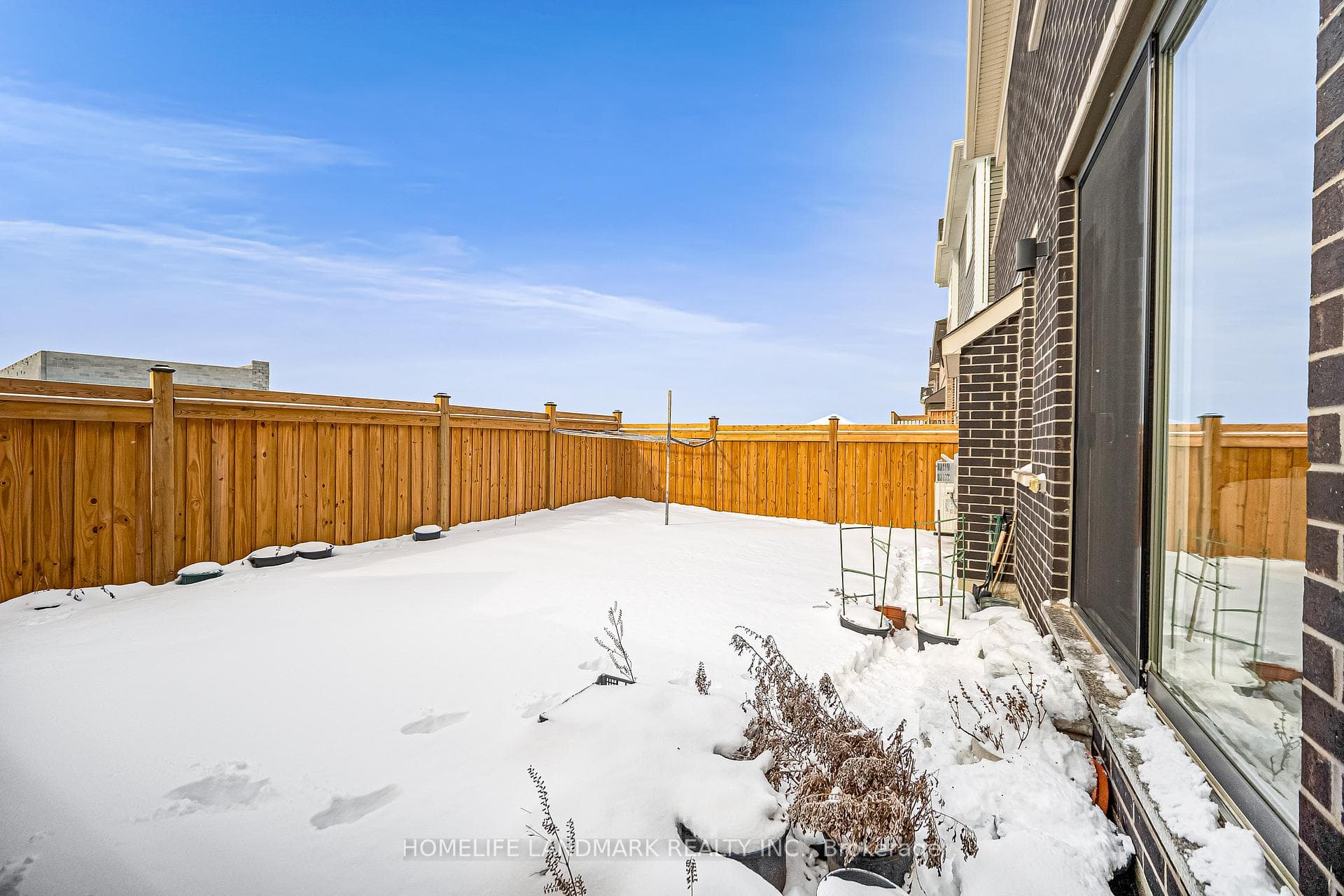 89 Barkerville Drive photo 43