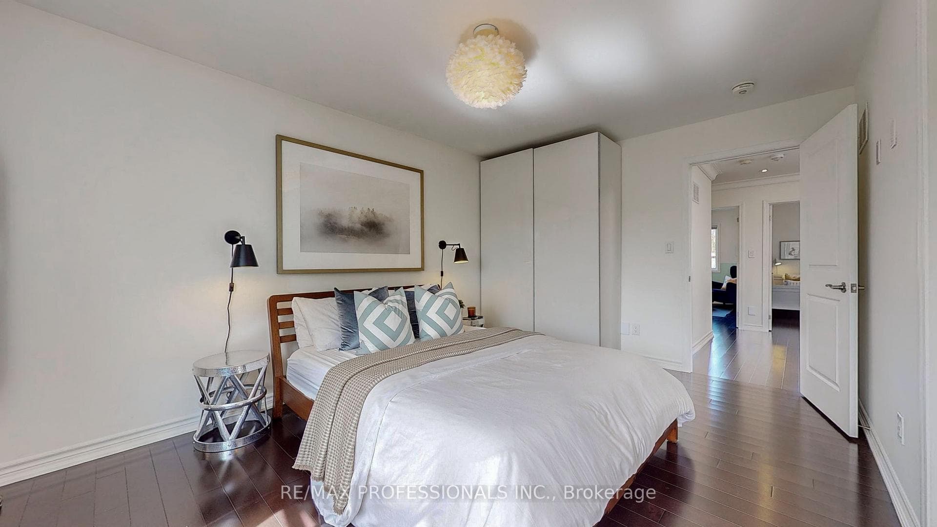 64 Greendale Avenue photo 20