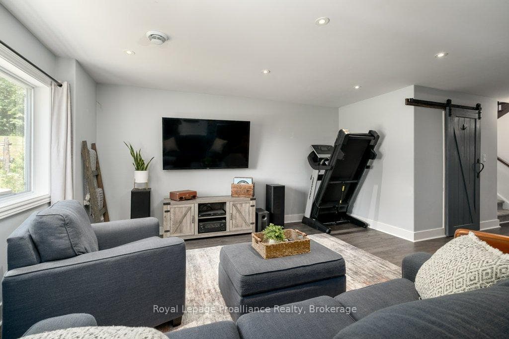 47 Windwhisper Drive photo 33